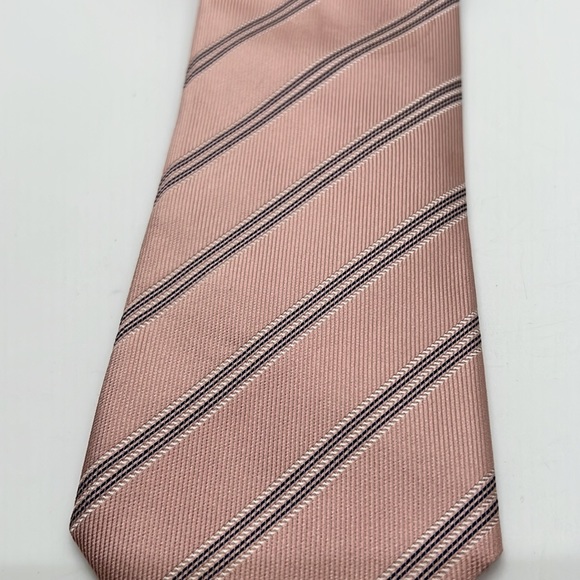 Ermenegildo Zegna Pink Striped Tie, Excellent Condition - Picture 3 of 3
